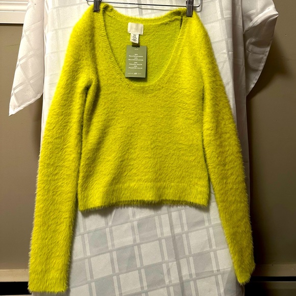 Lime Green Knitwear Sweater - Picture 2 of 5